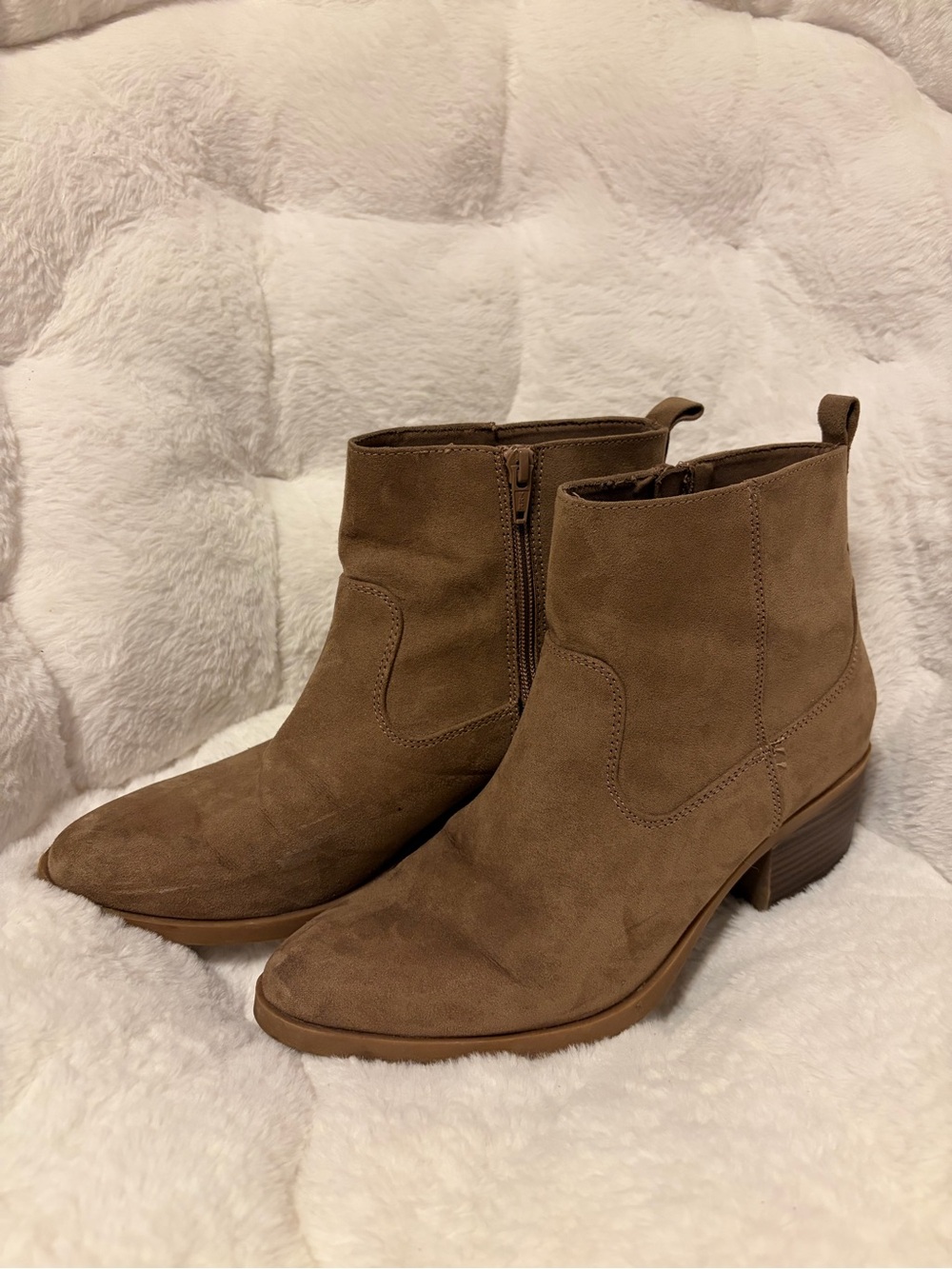 Old Navy Women's Mocha Latte Suede Ankle Boots - Classic Zip Western Style